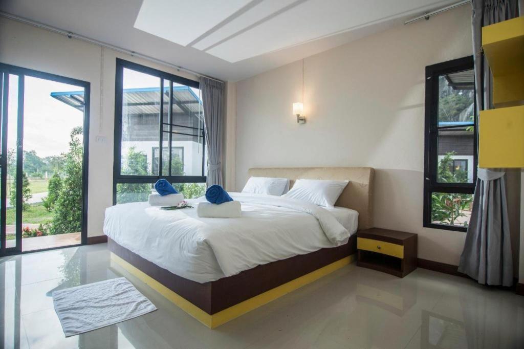Phuphayot Resort Транг Екстериор снимка