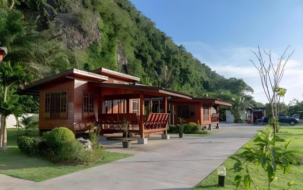Phuphayot Resort Транг Екстериор снимка
