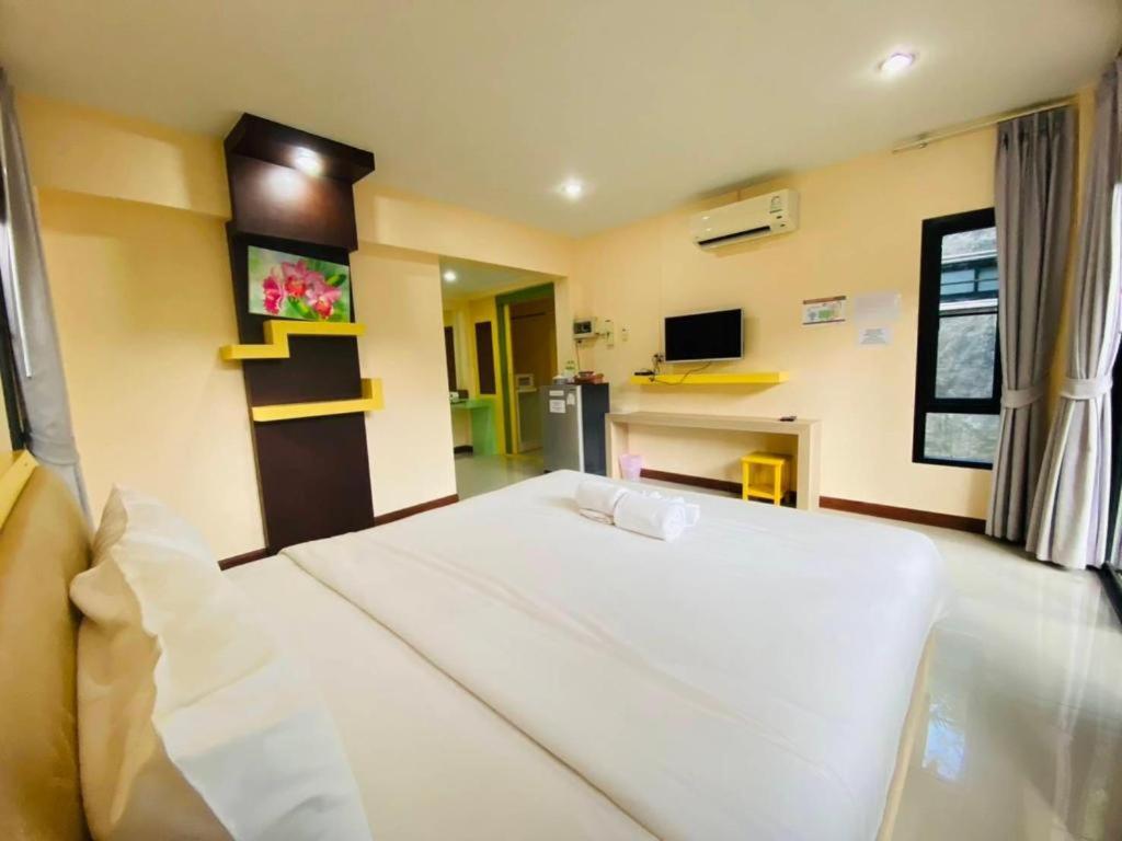 Phuphayot Resort Транг Екстериор снимка