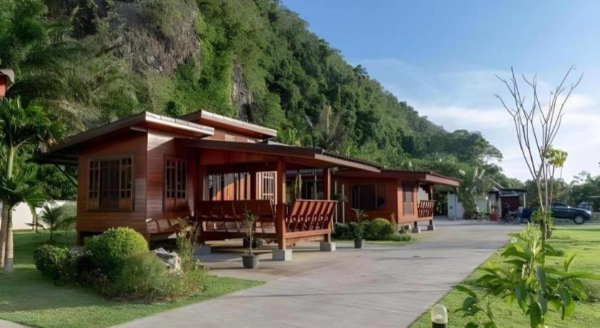 Phuphayot Resort Транг Екстериор снимка