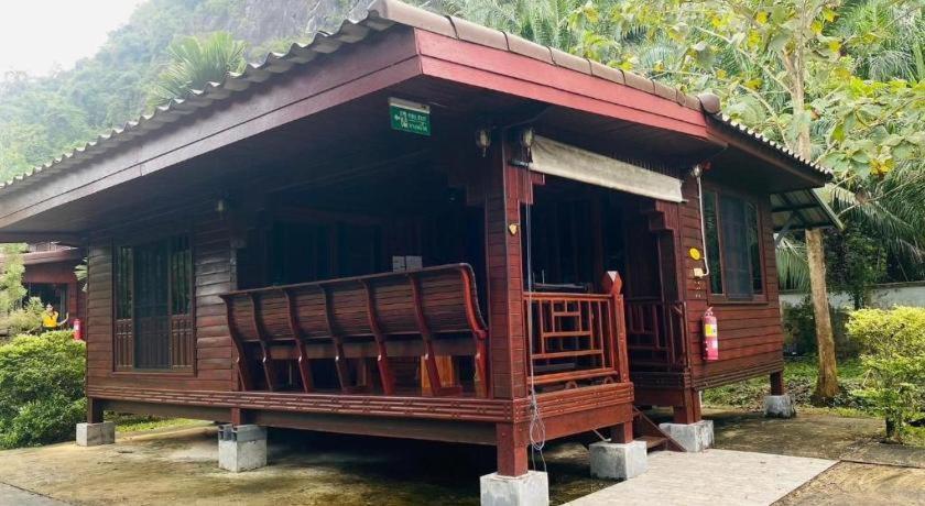Phuphayot Resort Транг Екстериор снимка