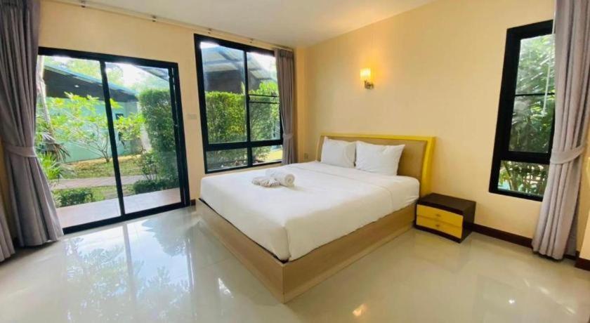 Phuphayot Resort Транг Екстериор снимка